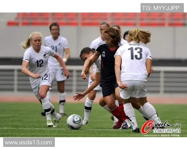 上海足球队包夹战术的创新与发展探讨