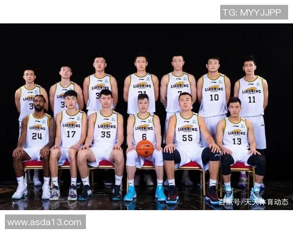 深圳篮球队以94分领跑联赛积分榜展现强劲实力和争冠决心 深圳篮球队以94分领跑联赛积分榜展现强劲实力和争冠决心